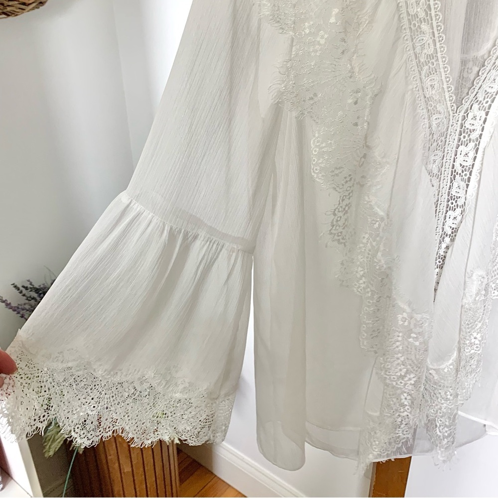 Alice + Olivia Jaden Lace Trimmed Bell Sleeve Sheer Gauze White Tunic Top Blouse - Picture 6 of 16